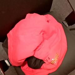 Ruházat, amint azt Mövenpick Hotel Amsterdam City Centre az iLost segítségével jelentette.