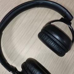 Elektronikk - Koptelefoon, som rapportert av Regio Antwerpen - Brussel ved bruk av iLost