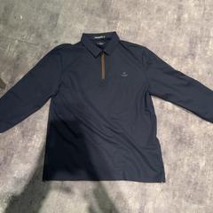 ポロシャツ Donkerblauw がiLostで Van der Valk Hotel Haarlem によって報告されました