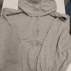 Vest Bershka, as reported by Avonturenpark Hellendoorn using iLost