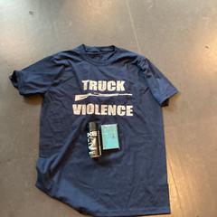 Camisa, segons ha informat Poppodium 013 mitjançant iLost