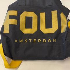 Torba, zgłoszono przez GVB przy użyciu iLost