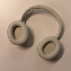 Koptelefoon // headphones, ha sido reportado por Vrije Universiteit Brussel (VUB) con iLost