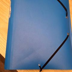 Bossa d'embragatge bleu, segons ha informat IKEA Montpellier mitjançant iLost