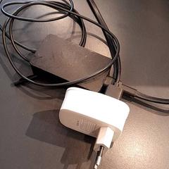 Adapter, amint azt Campus Den Haag az iLost segítségével jelentette.