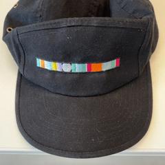 Gorra Zwart, ha sido reportado por Pathé Schouwburgplein con iLost