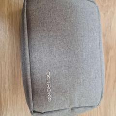 Etui met opladers, som rapportert av Breda University of Applied Sciences Mgr. Hopmansstraat ved bruk av iLost