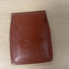 Sac - Opbergmapje bruin, a été signalé par Centraal magazijn utilisant iLost