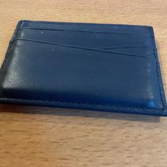 カードホルダー Lynch がiLostで Gemeente Amsterdam - Bureau Gevonden Voorwerpen によって報告されました