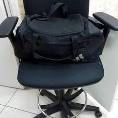 가방, iLost를 사용하여 ilévia에 보고됨