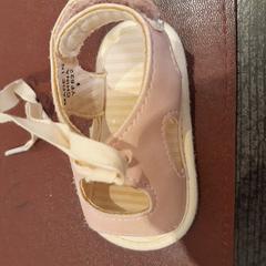 Chaussure rose, som rapportert av TCL ved bruk av iLost