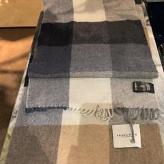 Schal sjaal, gemeldet von Van der Valk Hotel Heerlen über iLost