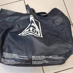 Taška - draagtas, ako bolo nahlásené Regio Antwerpen - Brussel pomocou iLost