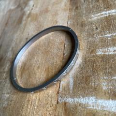 Armband met hartjes, iLost'a bildirildiği gibi