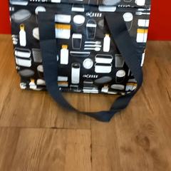 Borsa tote, come riportato da Arriva Limburg Noord utilizzando iLost