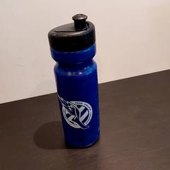 Vannflaske Pede Volucri cogimus, som rapportert av Padualaan 97 ved bruk av iLost