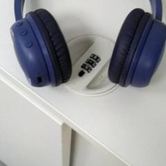 Fejhallgató Blauw, amint azt IKEA Hasselt az iLost segítségével jelentette.