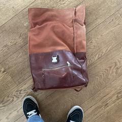 Bruine rugtas an iLost gemeldet