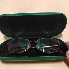 Brille & Brillenetui, gemeldet von IKEA Zwolle über iLost