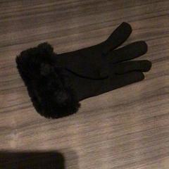 Gloves Linker zwart, as reported by Van der Valk Hotel Zwolle using iLost