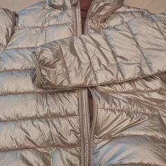 Blouson enfanf, come riportato da IKEA Lyon Grand Parilly utilizzando iLost