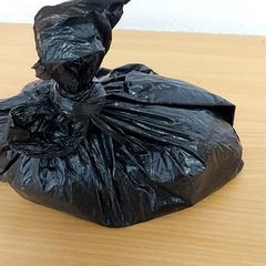 Torba - plastic zak - zwart, zgłoszono przez Centraal magazijn przy użyciu iLost