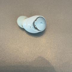 Earbud Soundcore White, gemeldet von MEININGER Hotel Amsterdam Amstel über iLost