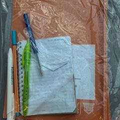 Notes folder & Pens, as reported by Universiteitsbibliotheek Universiteitskwartier using iLost