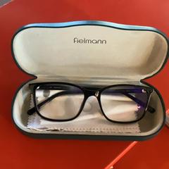 眼鏡 がiLostで MEININGER Hotel Heidelberg Hauptbahnhof によって報告されました