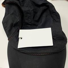 Kleding  - pet, jak nahlášeno Centraal magazijn pomocí iLost