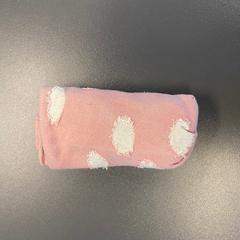 Sokken  Roze met witte stippen がiLostで Gebo Tours によって報告されました