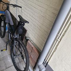 Zwarte mtb fiets, jak bylo nahlášeno na iLost