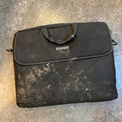 Ordenador portátil, ha sido reportado por Gemeente Amsterdam con iLost