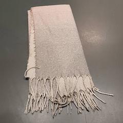 Kleding - Sjaal, rapporterat av Centraal magazijn med iLost