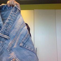 Jeans, rapporterat av MEININGER Hotel Lyon Centre Berthelot med iLost