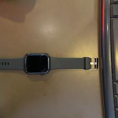 Smartwatch black, a été signalé par MEININGER Hotel Brussels City Center utilisant iLost