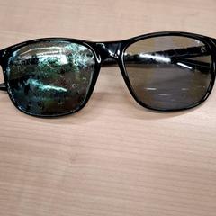 İLost kullanarak IKEA Dijon tarafından bildirildiği gibi Güneş gözlüğü