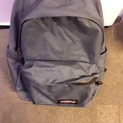 Hátizsák Blauw, amint azt EBS Tramplein az iLost segítségével jelentette.