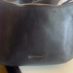 Sack Black leather, gemeldet von Club Nyx/Exit Café über iLost