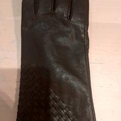 Guantes Bruin, ha sido reportado por IKEA Wilrijk con iLost