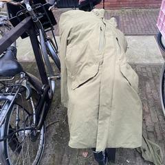 Groene jas an iLost gemeldet