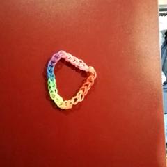 Loombandje Regenboog, gisa salatu by Apenheul iLost erabiliz