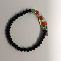 Eskumuturra, gisa salatu by Centraal magazijn iLost erabiliz