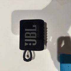 Bocina bluetooth JBL, ha sido reportado por Amsterdam ID Aparthotel con iLost