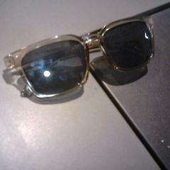 Gafas de sol, segundo informou SnowWorld Landgraaf usando iLost