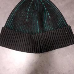 ビーニー がiLostで Qbuzz servicepunt  Emmen によって報告されました