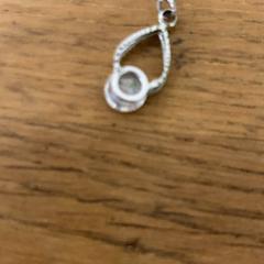 貴金属・アクセサリー, rapporterat av IKEA立川 med iLost