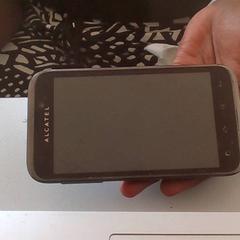 Smartphone onetouch Alcatel, zoals gemeld door Pukkelpop met iLost