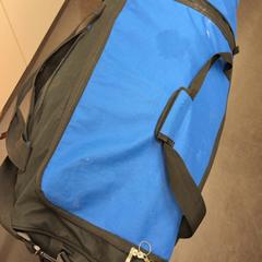 Torba podróżna, zgłoszono przez RET przy użyciu iLost