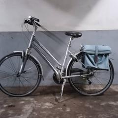 Vélo pour femme Trek navigator Zilver, a été signalé par Fietsdepot Hasselt utilisant iLost